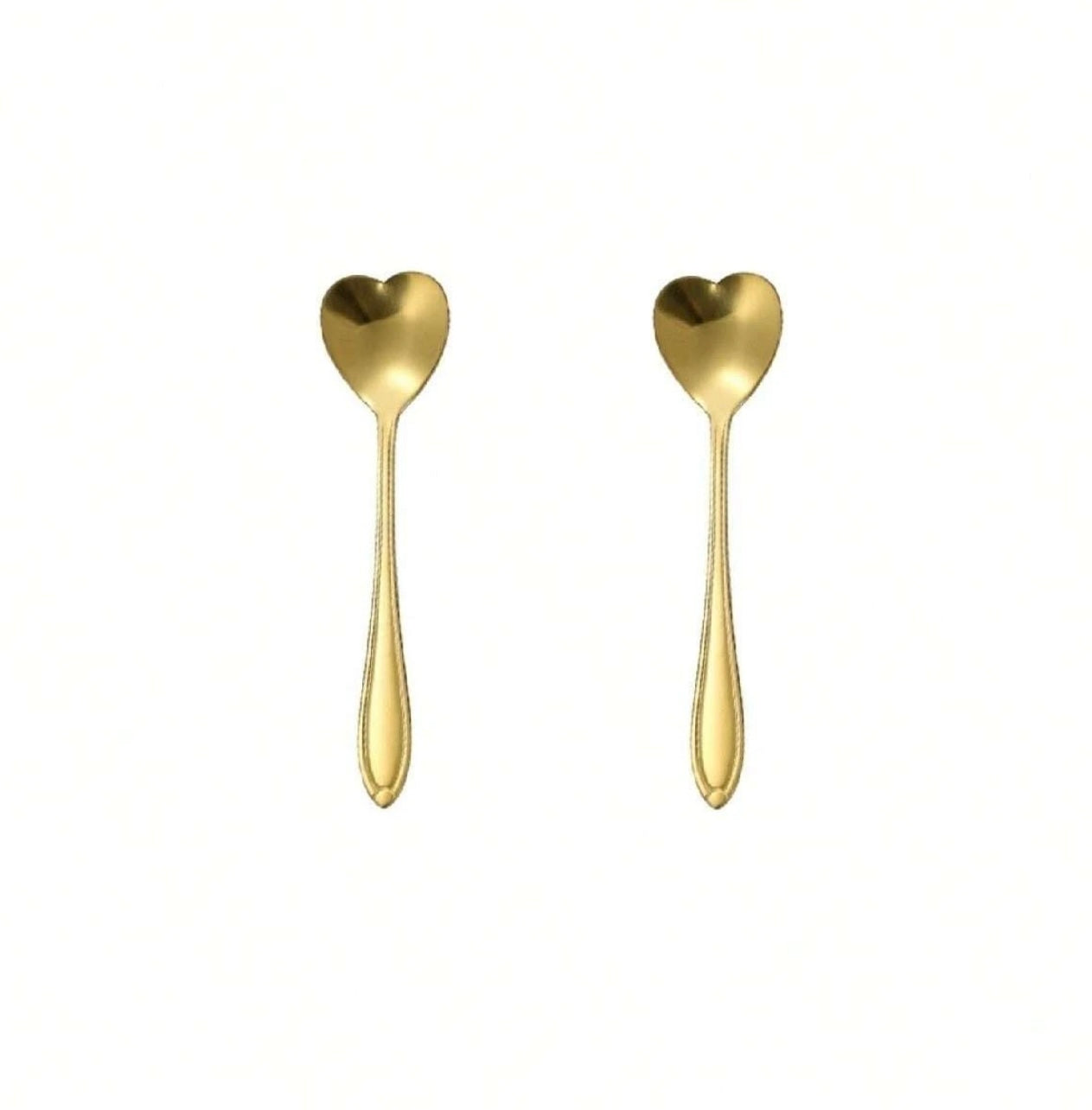 Cuillère dorée en forme de coeur
